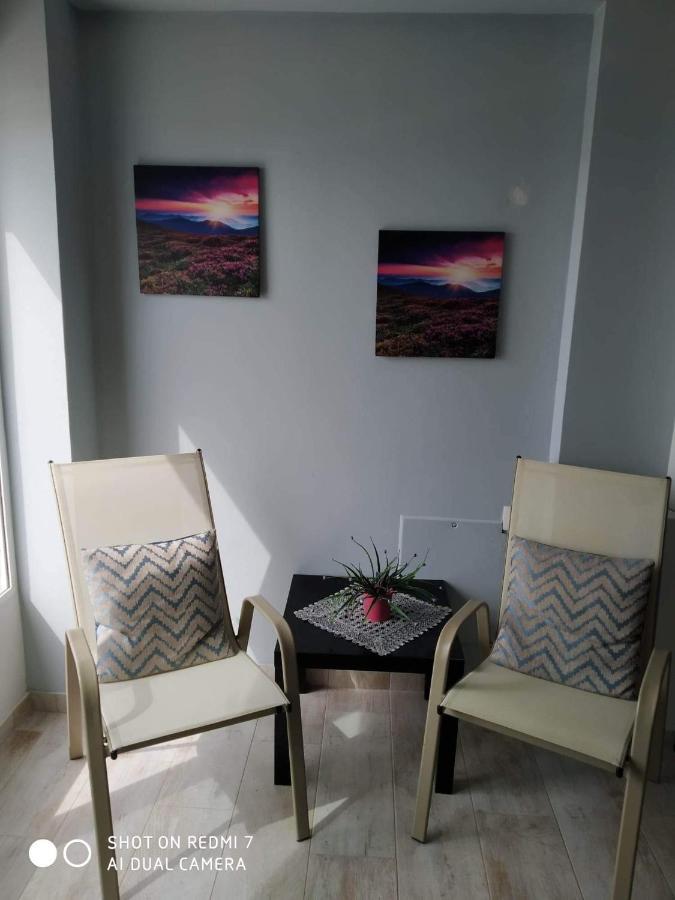 "By The Sea" Family Apartments Paralia Dionisiou Exterior foto